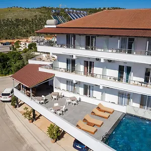 2* Гостевой дом Perla